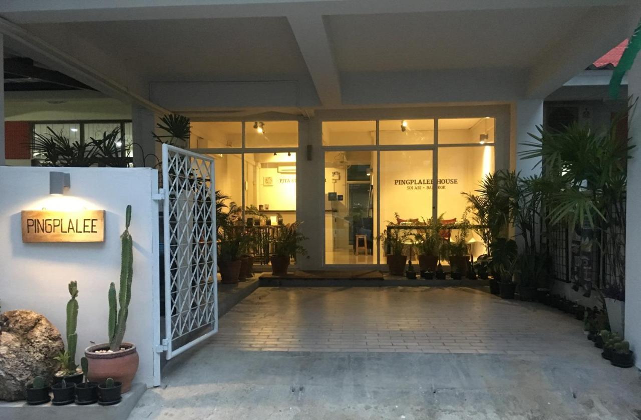 Pingplalee Female House Bed and Breakfast Bangkok Buitenkant foto