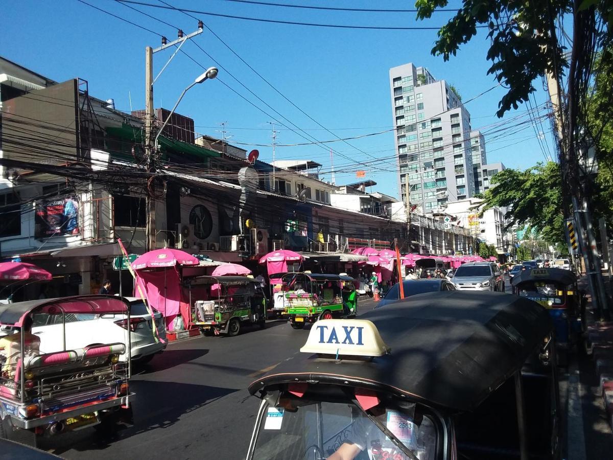 Pingplalee Female House Bed and Breakfast Bangkok Buitenkant foto