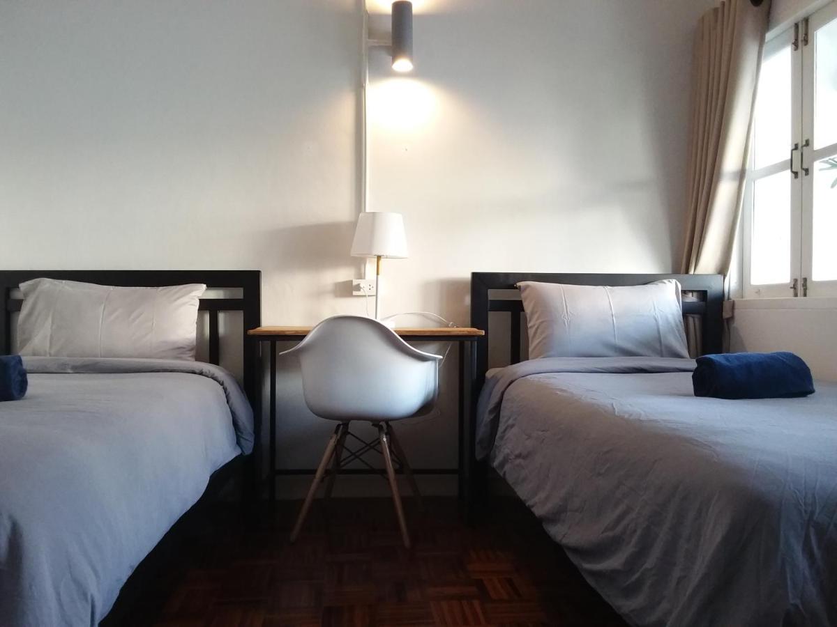 Pingplalee Female House Bed and Breakfast Bangkok Buitenkant foto