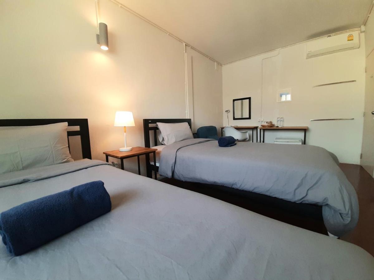 Pingplalee Female House Bed and Breakfast Bangkok Buitenkant foto
