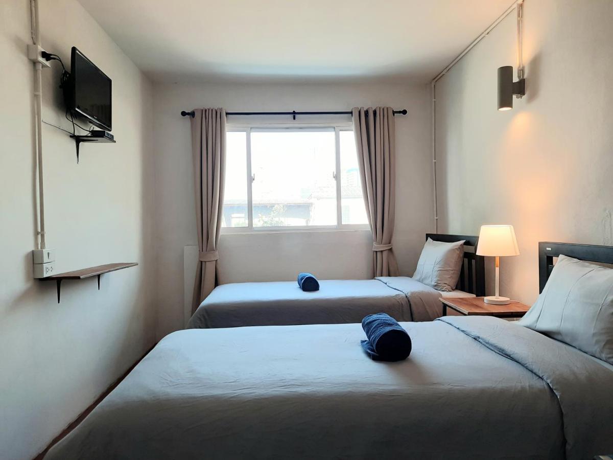 Pingplalee Female House Bed and Breakfast Bangkok Buitenkant foto