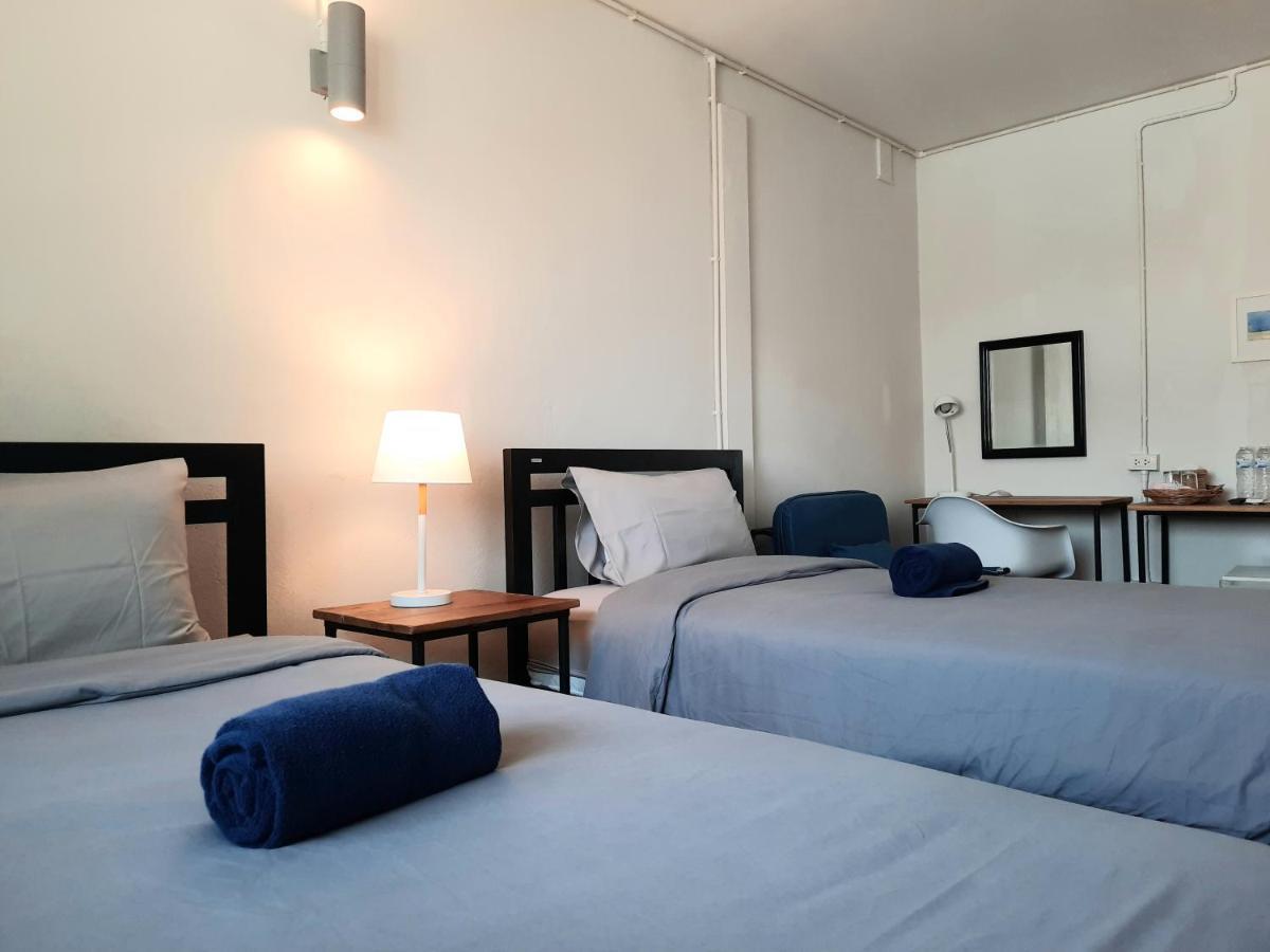 Pingplalee Female House Bed and Breakfast Bangkok Buitenkant foto