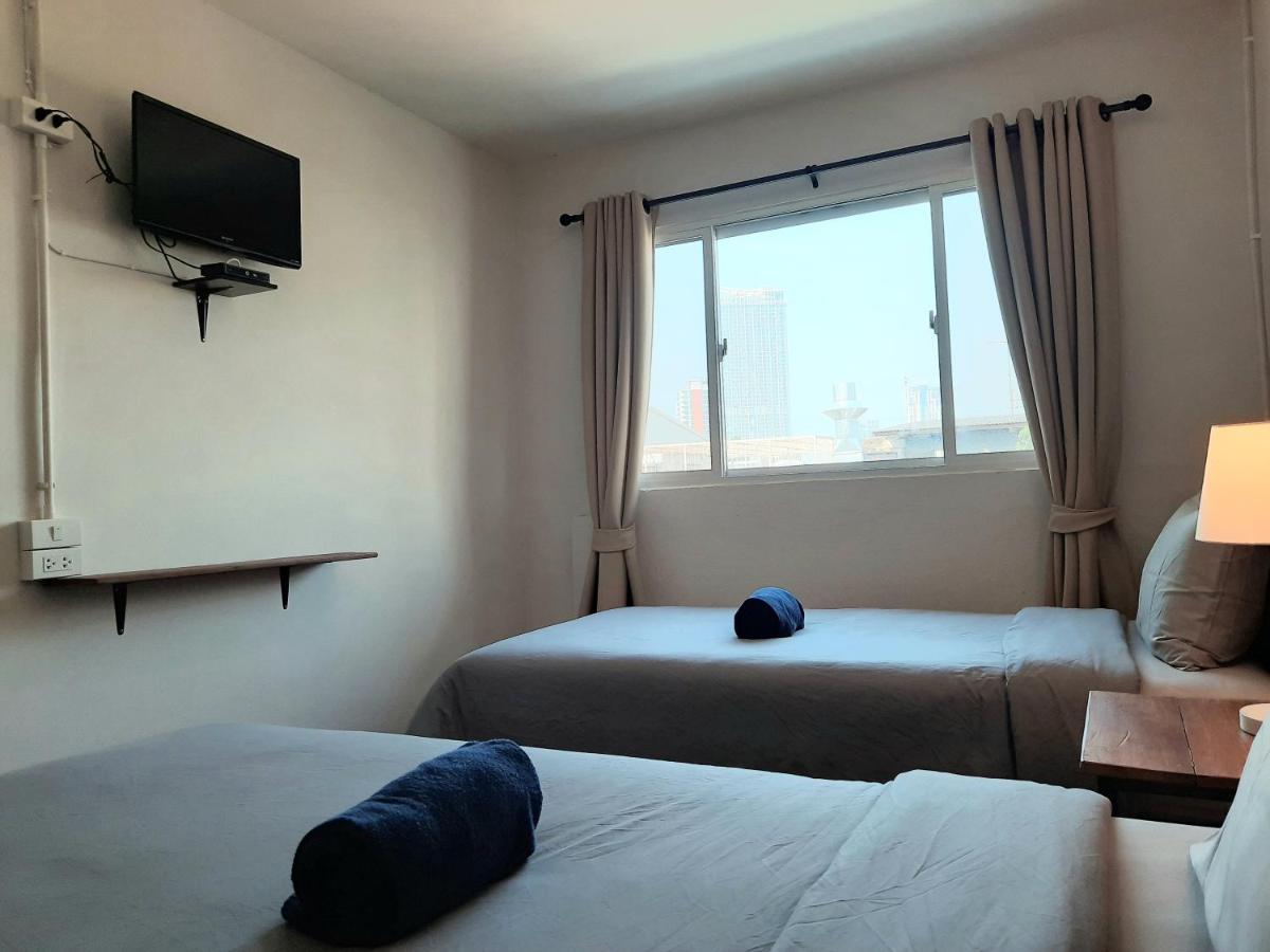 Pingplalee Female House Bed and Breakfast Bangkok Buitenkant foto
